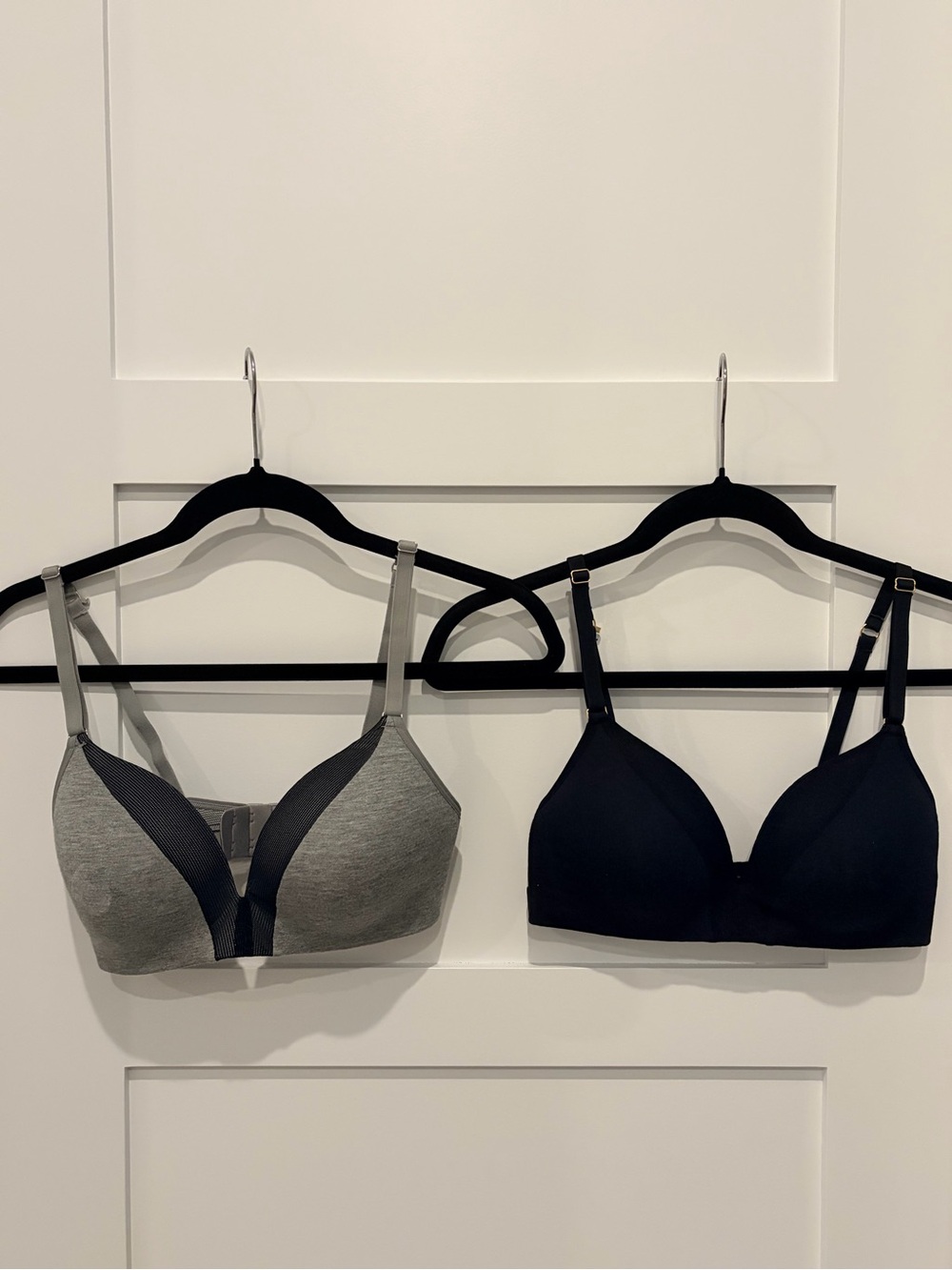 Lively Grey & Black Wireless Everyday Bras